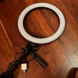 tri pod ring light